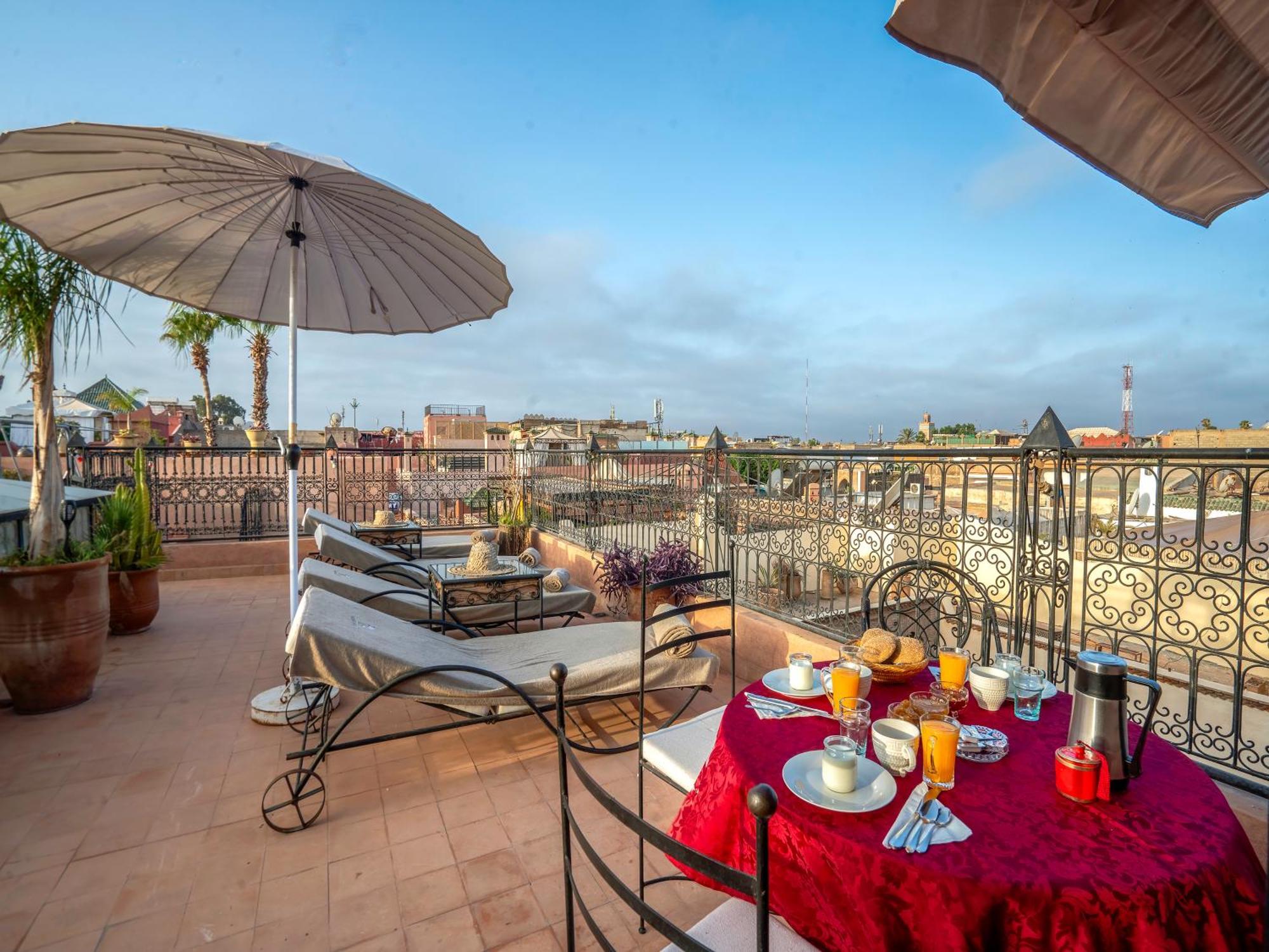 Riad Dar Ennakhla Marrakesh Exterior photo